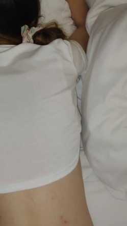 ️【云盘高质露脸泄密】，大眼睛嘟嘟唇，反差婊【诺崽】出租房与男友大玩性爱自拍，情趣制服各种花样，玩的激情 截图4