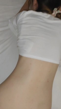 ️【云盘高质露脸泄密】，大眼睛嘟嘟唇，反差婊【诺崽】出租房与男友大玩性爱自拍，情趣制服各种花样，玩的激情 截图11