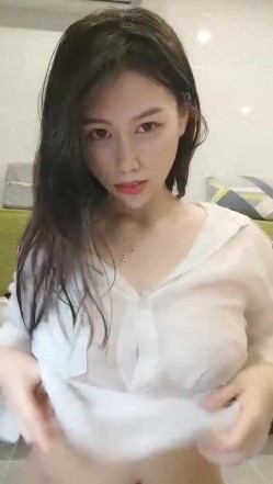 极品高颜冷艳御姐，反差小妈感女主播「金刚护撸娃」「小奶猫」激情淫语撩骚，和姐妹下海大秀，互舔互口假鸡巴互插 截图8