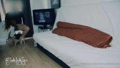 绿帽淫妻夫妇「hotcouplelovelysex」OF私拍 献妻旁观沾着单男精液轮流内射 截图2
