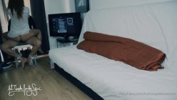 绿帽淫妻夫妇「hotcouplelovelysex」OF私拍 献妻旁观沾着单男精液轮流内射 截图6