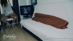 绿帽淫妻夫妇「hotcouplelovelysex」OF私拍 献妻旁观沾着单男精液轮流内射 截图8