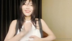 【你的淫荡姨妈】泰国轻熟人妻型巨乳网黄御姐「Muaymyb」露脸大尺度私拍 风骚露出男女通吃多穴满足 截图6