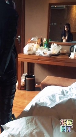 数百位网红母狗性爱甄选 混血女神乱入爆操 高潮内射 完美露脸 截图3