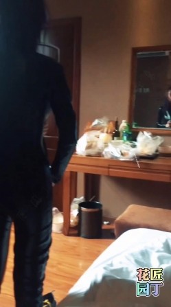 数百位网红母狗性爱甄选 混血女神乱入爆操 高潮内射 完美露脸 截图4