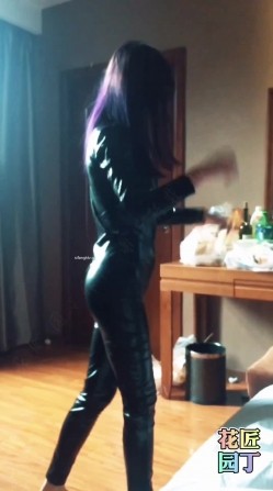 数百位网红母狗性爱甄选 混血女神乱入爆操 高潮内射 完美露脸 截图8