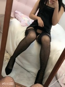 清纯反差双马尾LO萌妹『妄摄娘』福利私拍 在外是同学老师眼中的乖乖女，在私下是哥哥的鸡巴套子！ 截图16