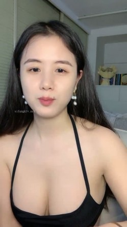 御姐下海！超级漂亮~【魔鬼baby】，风韵动人，双目含情，喜欢这一款的不要错过，身材也是极品 截图6