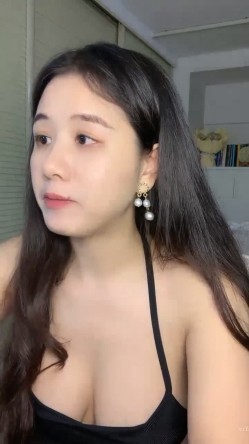 御姐下海！超级漂亮~【魔鬼baby】，风韵动人，双目含情，喜欢这一款的不要错过，身材也是极品 截图8