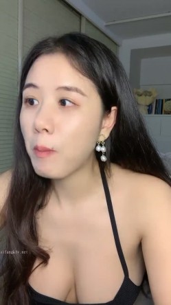 御姐下海！超级漂亮~【魔鬼baby】，风韵动人，双目含情，喜欢这一款的不要错过，身材也是极品 截图9