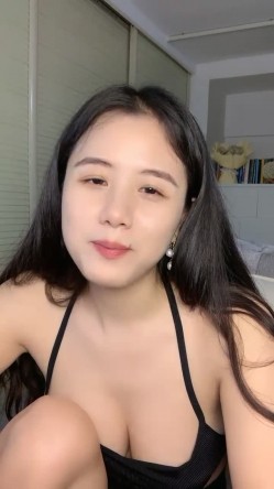 御姐下海！超级漂亮~【魔鬼baby】，风韵动人，双目含情，喜欢这一款的不要错过，身材也是极品 截图16