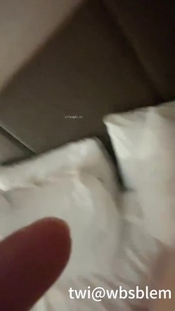 山东约啪大神，【我不是贝林厄姆】，边看球边享受人妻的口活，后入大白屁股 截图10