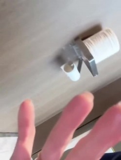 快手福利空姐女神【是邹琳吖是你的琳姐姐】脸穴同框性爱XO首次流出性爱啪啪 猛操 吃鸡巴 截图15