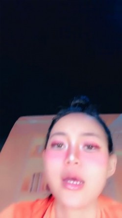 ️极限警告！高颜重口网红【运动老师，原善良的姐姐】最新福利，巨屌搞洞暴力抽插扩张，狂吐喷水，一步到胃 截图14