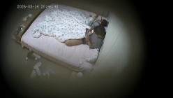 酒店偷拍可爱反差学妹与眼镜男友的游戏啪啪腻歪日常 截图9