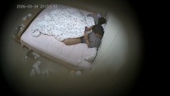 酒店偷拍可爱反差学妹与眼镜男友的游戏啪啪腻歪日常 截图14