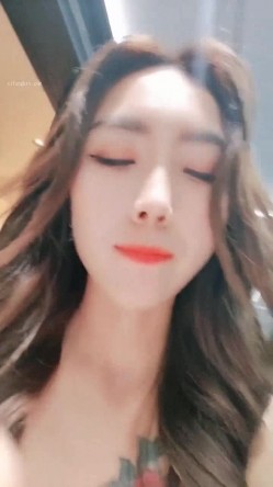 女神【晴儿宝贝】干到一半 临阵脱逃 妹妹浑身骚痒难耐 哥哥们快点来接盘 截图12