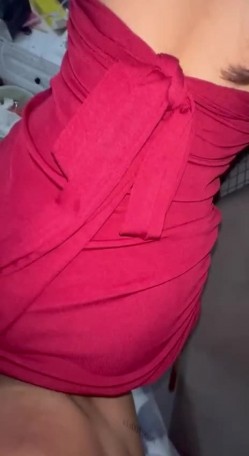 【艳遇淫情】偷腥的猫 - 齐逼无内包臀裙少妇勾引外卖员 被强制口交女上位自动档开车 无套榨射 截图13