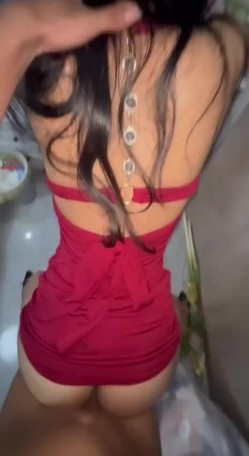 【艳遇淫情】偷腥的猫 - 齐逼无内包臀裙少妇勾引外卖员 被强制口交女上位自动档开车 无套榨射 截图15