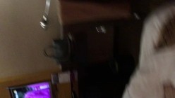 顶级阿姨叫得真欢！男：逼逼打开一点，让我拍点下面，把手插进去，贱人，骚吗，哦哦，太棒了，亲爱的，受不了你啦。 截图2