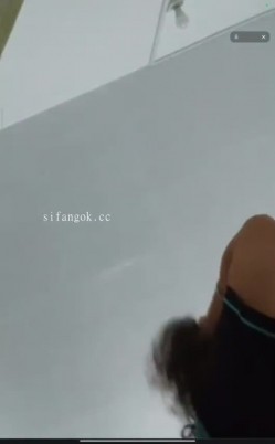 PUA套路【一对一】云南大二学生妹，精彩对白，忽悠给看个奶 截图3