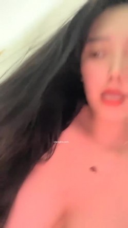 【178小宝贝】G奶小骚逼~奶子比脸大 沙滩车里玩奶揉逼 商场逼塞跳蛋 真过瘾!! 截图10