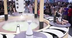 台北国际成人展真实现场 旋转女优抖奶热舞4K无水原版 截图5