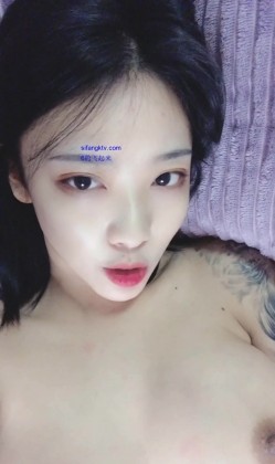 极品反差婊 清纯超高颜值女神，能在胸前写名字的存在，宅男福音战士，实在是太骚了！ 截图15