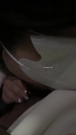超顶级绿帽博主，【暖暖小淫妻】，看老婆被各单男干，95年的，超级骚，还有3P 截图10