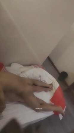 【猎奇资源 ️真实浅入旅馆】尾随跟踪翻偷拍情侣啪啪做爱叫床声甄选 两小时超刺激 叫的撕心裂肺 荡气迴肠 截图8