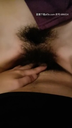 屌丝男〖休闲会所勾搭技师〗激情啪啪 500软妹币无套干一炮 制服技师阴毛浓密性欲强 想内射小骚货没让 高清源码录制 截图3