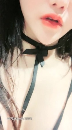 极品身材爆乳女友『妲己儿』喜欢骑乘啪啪 疯狂扭动都快操飞了 极品尤物一天操八遍都不够 截图16