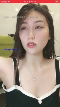 极品高颜冷艳御姐，反差小妈感女主播「金刚护撸娃」「小奶猫」密码房激情淫语撩骚，和姐妹下海大秀，互舔互口假鸡巴互插 截图4