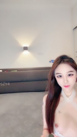 ️七彩主播【安小然】丝袜小姨子勾引姐夫口交骑乘啪啪 截图1