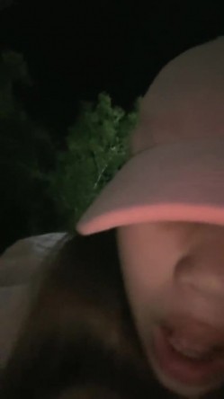 兼职援交的那几天，极品女大学生，【柔柔早点睡】，深夜约土豪哥，豪车停路边车震，酒店内再来一炮，蜜桃臀白又大，真美真刺激 截图16