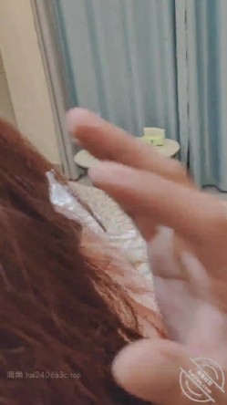 海角『新婚骚弟媳』竟是曾经的炮友 拿捏弟媳沦为专属母狗 婚纱照前口爆吞精 小母狗嘴当逼来操 截图4