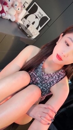 顶级名媛女神下海【薇可儿】万里挑一秒杀明星网红 美爆了 截图2