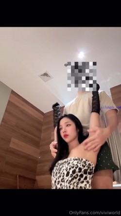 顶级健身网红，高颜白富美【tinaislove】下海沦为财阀母狗，调教3P喷水，完全露脸 截图1