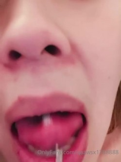 妻妈咪孕妇，实际上是个纹身打舌钉的骚逼少妇「qazwsx1788888」OF大尺度露脸私拍 截图12