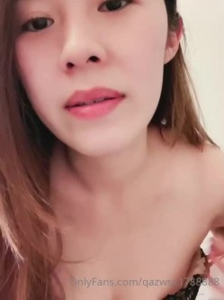 妻妈咪孕妇，实际上是个纹身打舌钉的骚逼少妇「qazwsx1788888」OF大尺度露脸私拍 截图14
