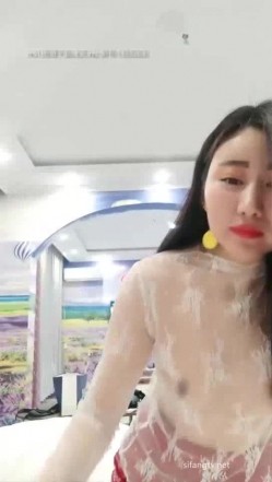 最新强操达人『专职逛红灯区』猥琐男爆操长腿外围美女 上来不废话就开始操 两天下来射出来的都是水了 截图9