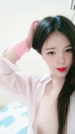 稀有心动巨乳尤物，20小时核弹，一次看个够，【西柚咻】，相当哇塞的女神，看脸就能射，加上这大奶子，不得了啦 截图2