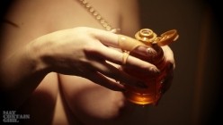 Lucy Vixen - Love Honey.mp4 截图13