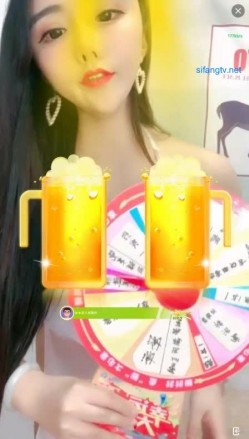 波霸女神【兔美baby】刚下海得女大学生兼职车模，火爆身材诱惑，皮肤白皙娇喘揉奶诱惑！ 截图2