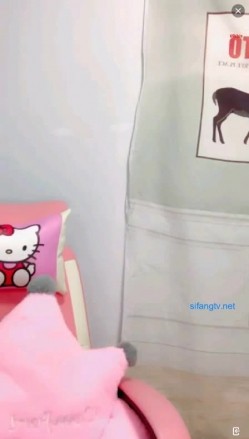 波霸女神【兔美baby】刚下海得女大学生兼职车模，火爆身材诱惑，皮肤白皙娇喘揉奶诱惑！ 截图12