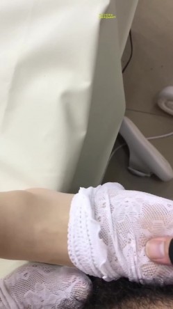 国产极品男娘 柠雅柔吖 超级漂亮甜美的小男娘，纤细苗条白白净净，女装混入足交店打工，意外爆火而入圈，推特原档合集 截图3