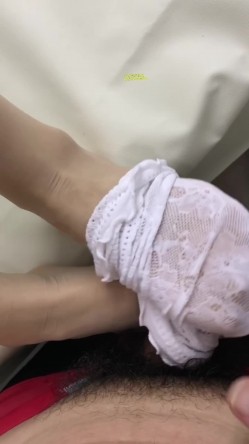 国产极品男娘 柠雅柔吖 超级漂亮甜美的小男娘，纤细苗条白白净净，女装混入足交店打工，意外爆火而入圈，推特原档合集 截图14