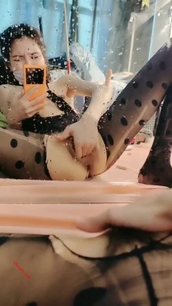 数百位极品露脸反差母狗福利大合集，天南海北，良家私下淫荡的一面 截图2
