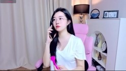 骚逼主播【miuu6868】极品少妇,奶圆逼粉,道具自慰高潮,极品无毛穴 截图1