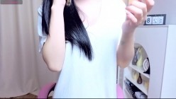 骚逼主播【miuu6868】极品少妇,奶圆逼粉,道具自慰高潮,极品无毛穴 截图5